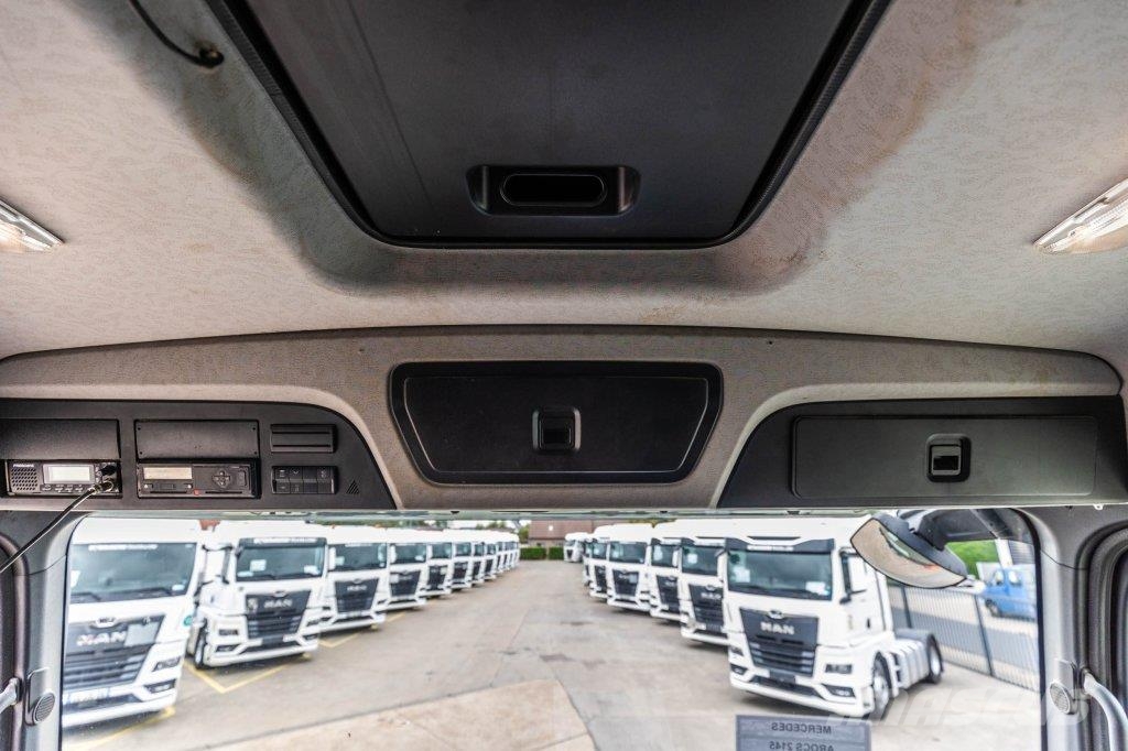 Mercedes-Benz AROCS 2145 - 4X4 Traktorske jedinice
