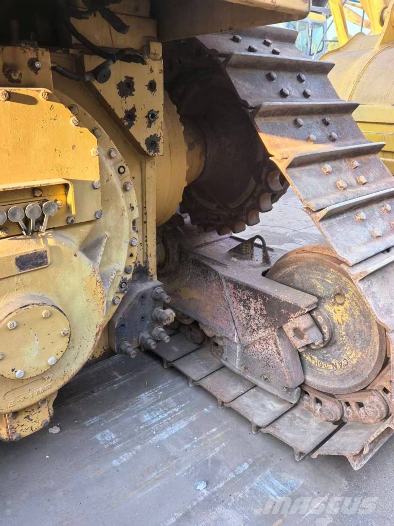 CAT D 6 R 履帶推土機
