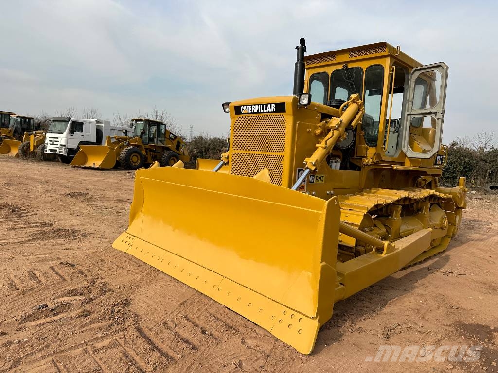 CAT D7G Buldožerji goseničarji