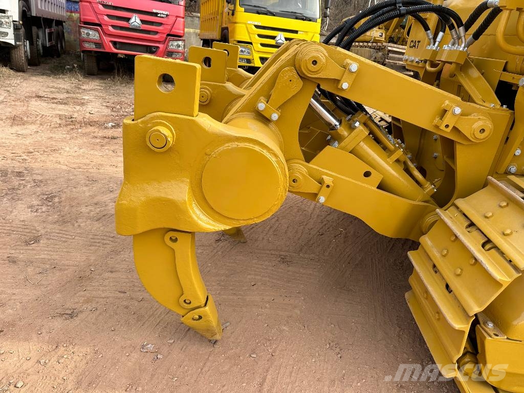 CAT D7G Buldožerji goseničarji