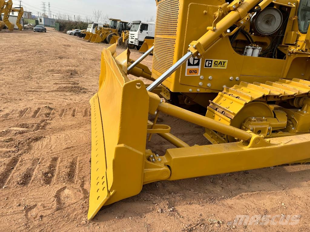 CAT D7G Buldožerji goseničarji