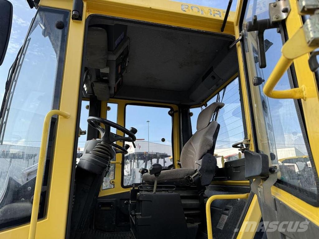 Bomag BW 151 AD-4 Valjci sa duplim bubnjem