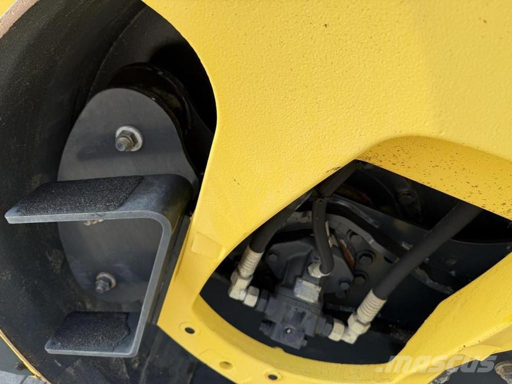 Bomag BW 151 AD-4 Valjci sa duplim bubnjem