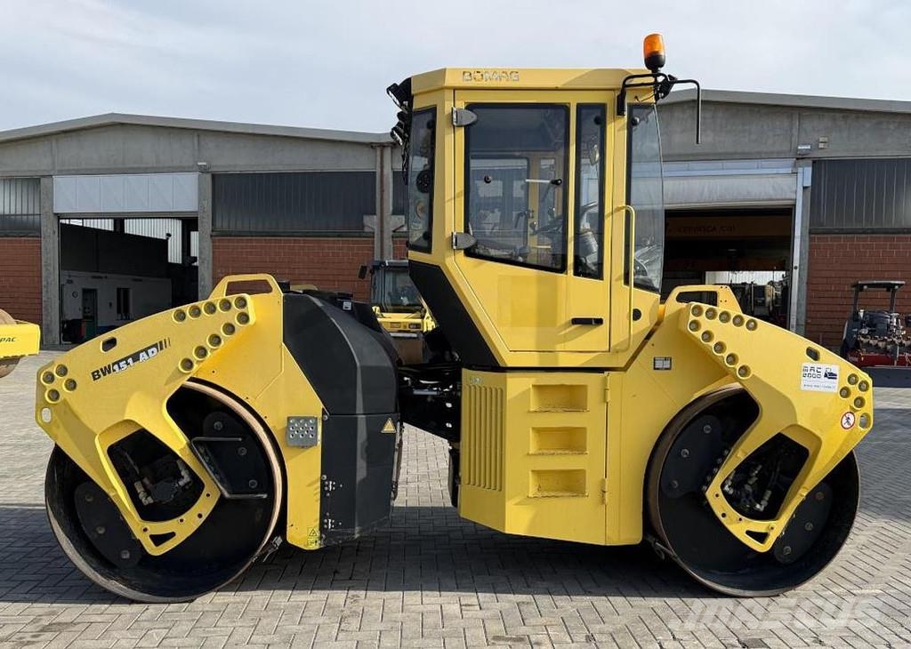 Bomag BW 151 AD-4 Valjci sa duplim bubnjem