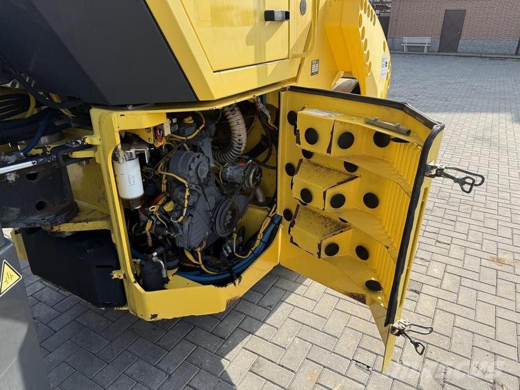 Bomag BW 151 AD-4 Valjci sa duplim bubnjem