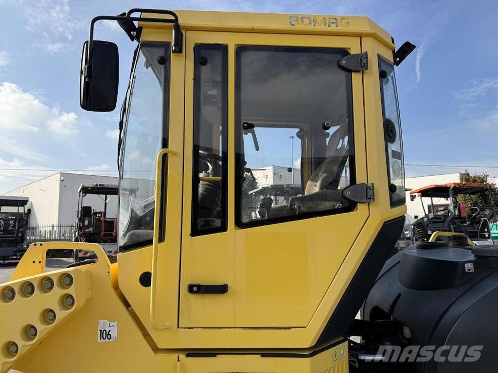Bomag BW 151 AD-4 Valjci sa duplim bubnjem