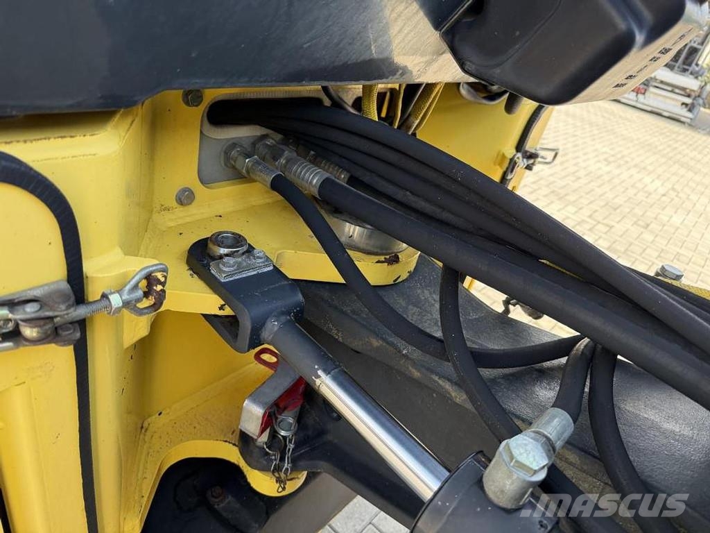 Bomag BW 151 AD-4 Valjci sa duplim bubnjem