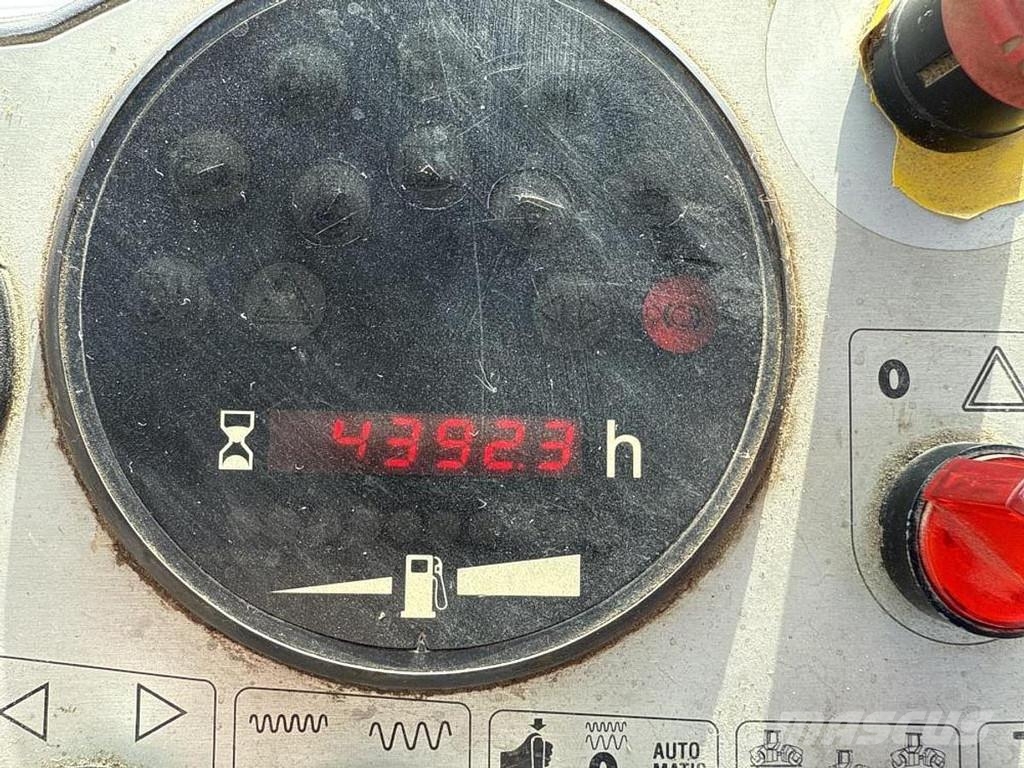 Bomag BW 151 AD-4 Valjci sa duplim bubnjem