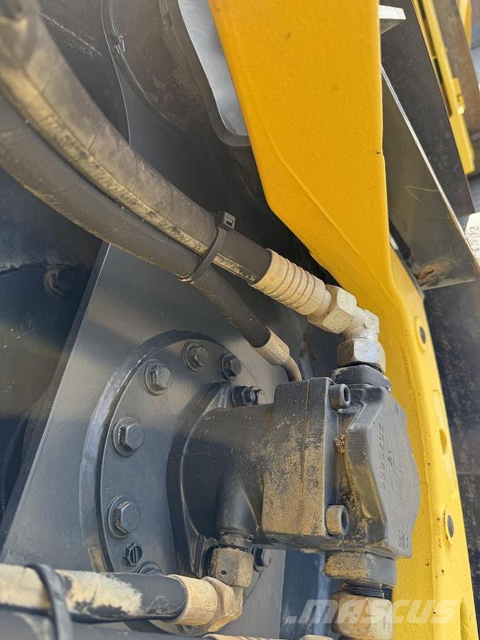 Bomag BW 151 AD-4 Valjci sa duplim bubnjem