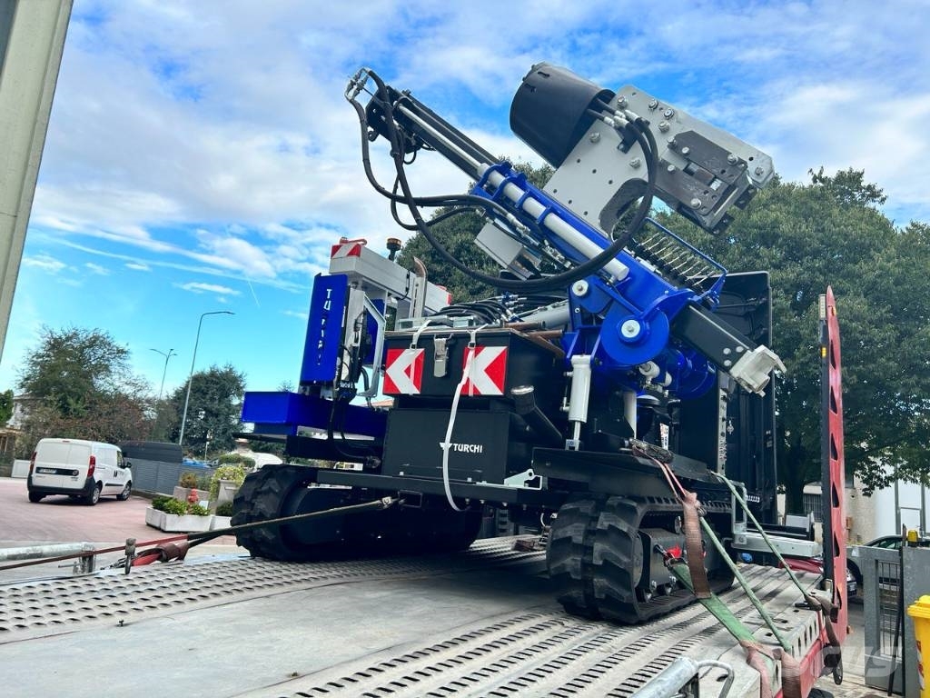 TURCHI 300F solar pile driver Копрові установки