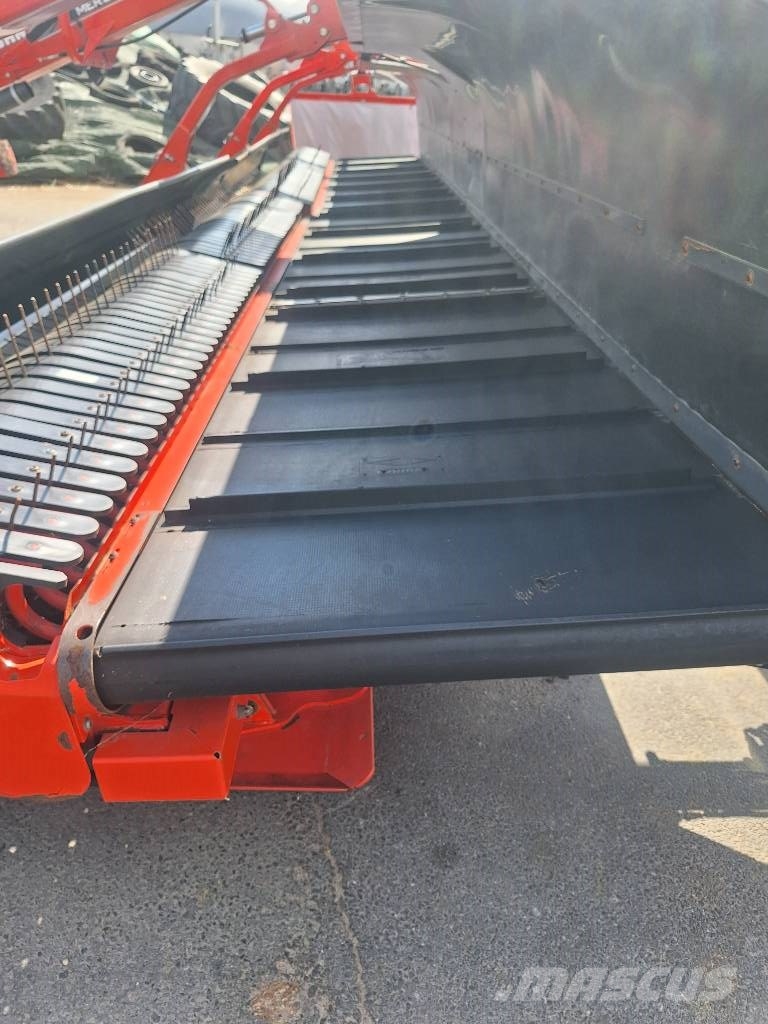 Kuhn Merge Maxx 950 윈드로어