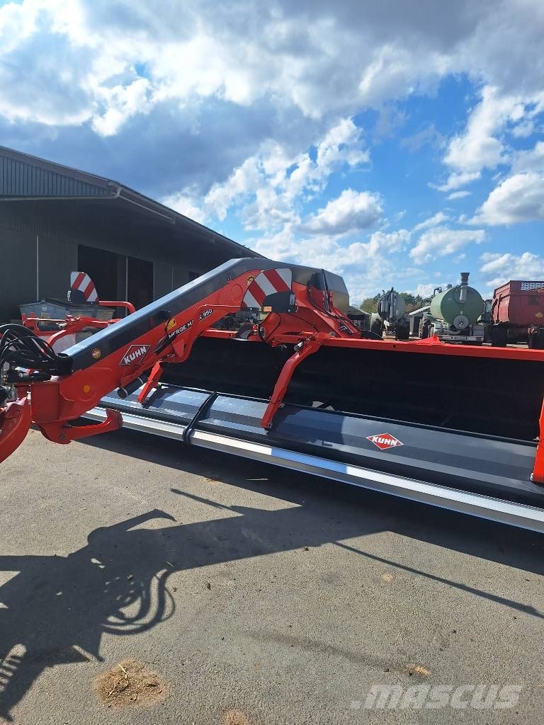 Kuhn Merge Maxx 950 윈드로어