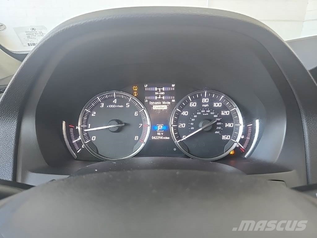 Acura MDX Автомобілі