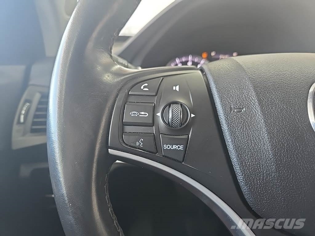 Acura MDX Автомобілі