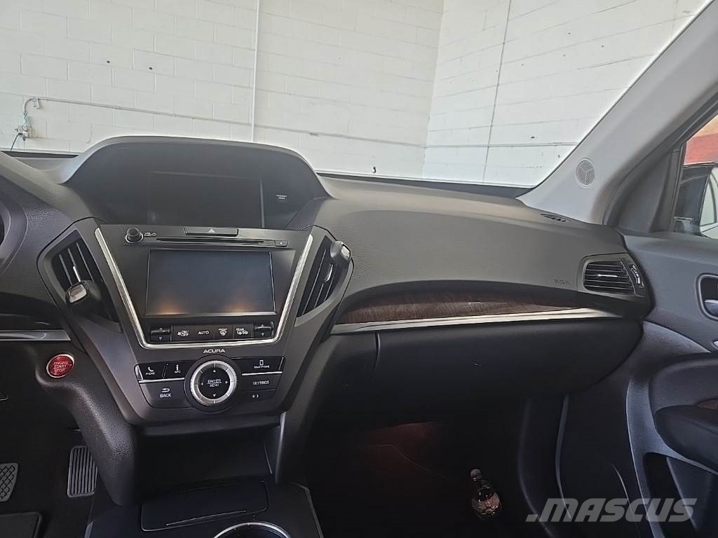 Acura MDX Автомобілі