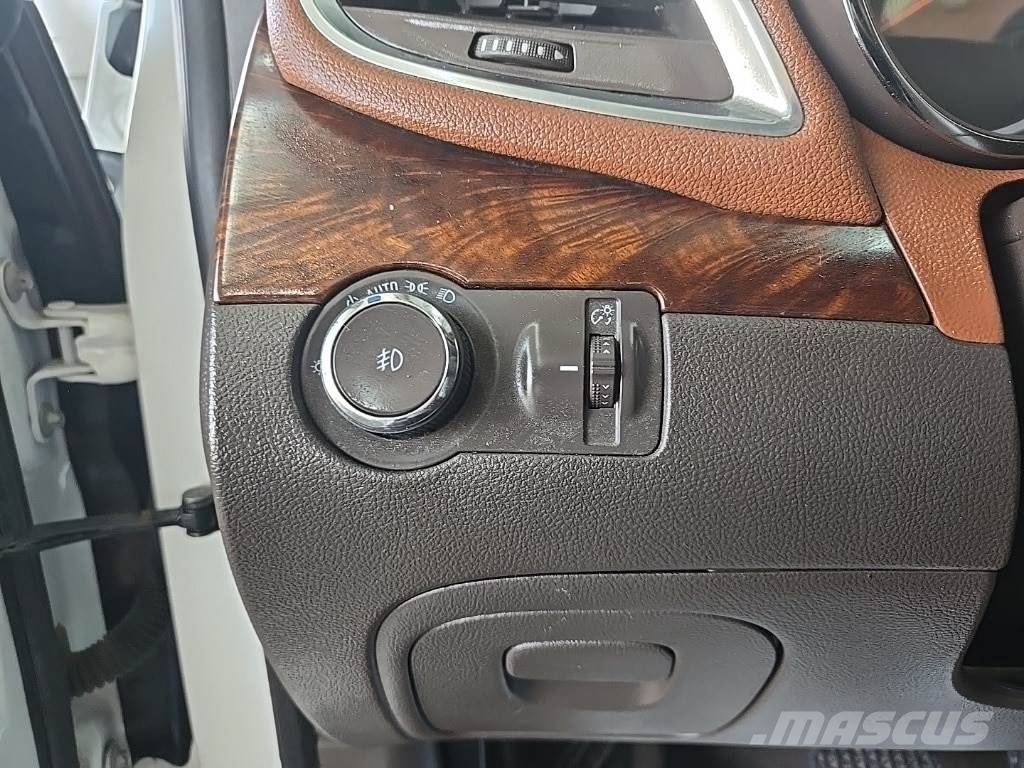 Buick Encore Avtomobili