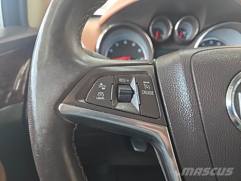 Buick Encore Avtomobili
