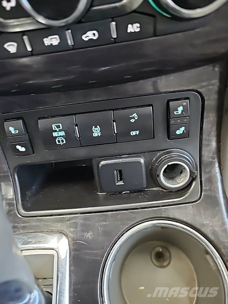 Buick Enclave Avtomobili