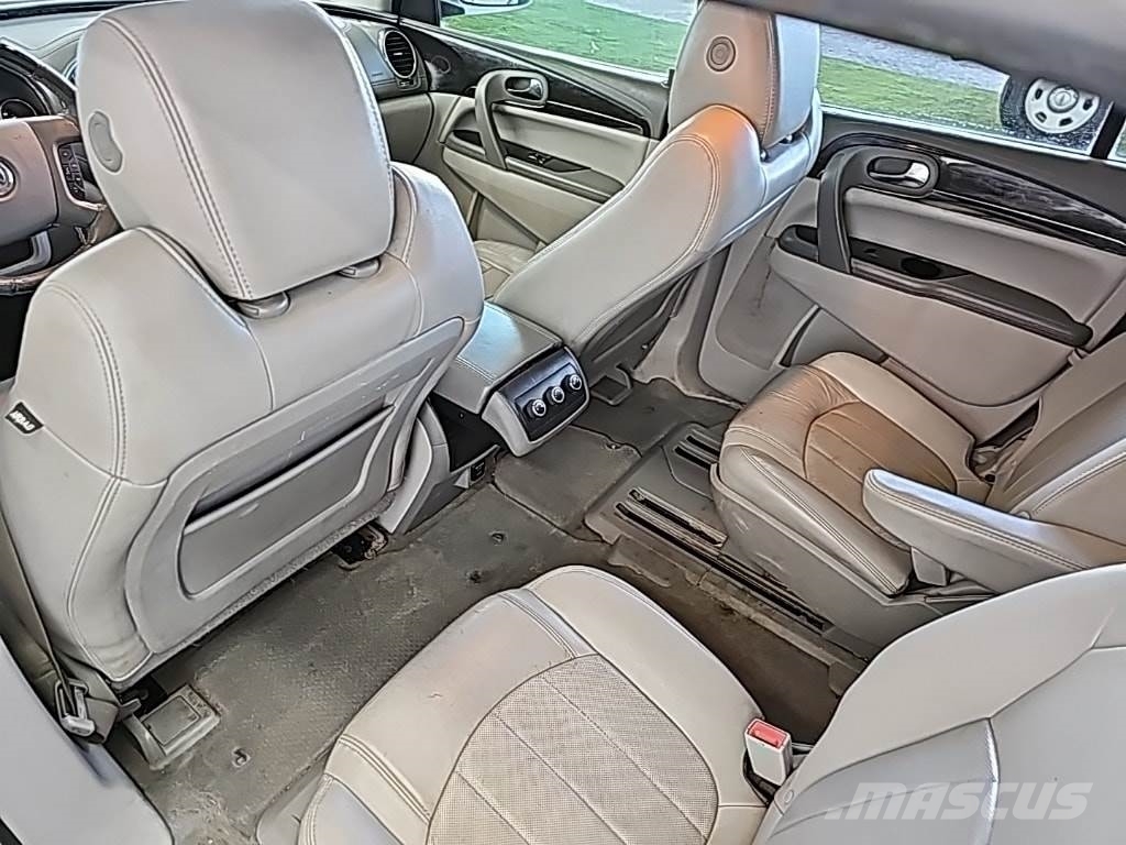 Buick Enclave Avtomobili