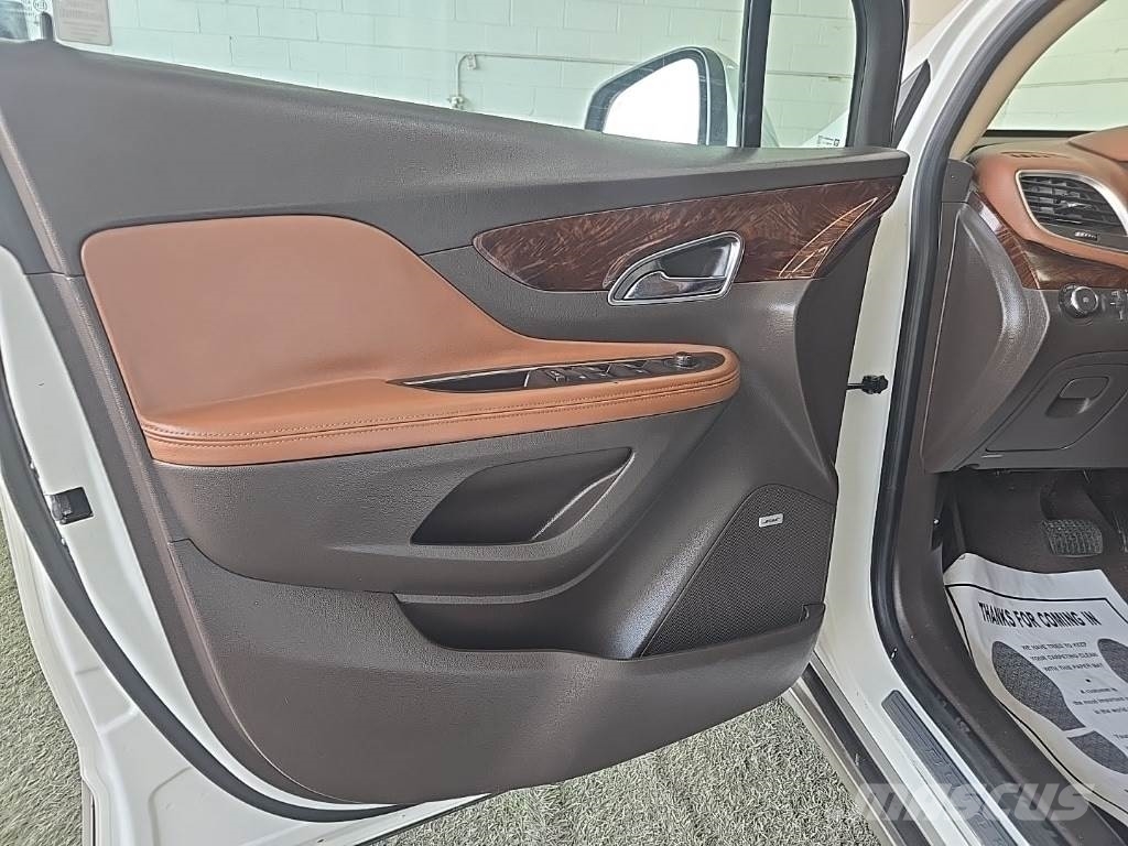 Buick Encore Avtomobili