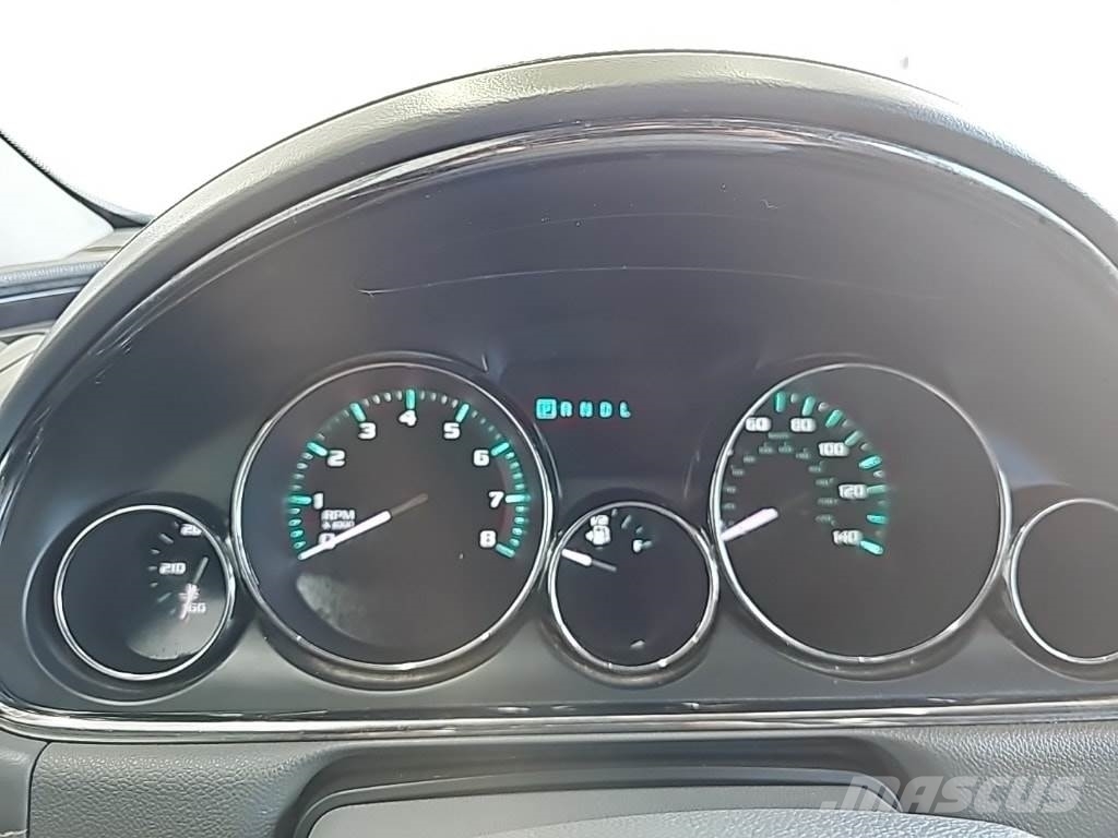 Buick Enclave Avtomobili