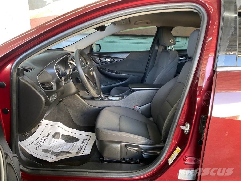 Chevrolet Malibu Avtomobili