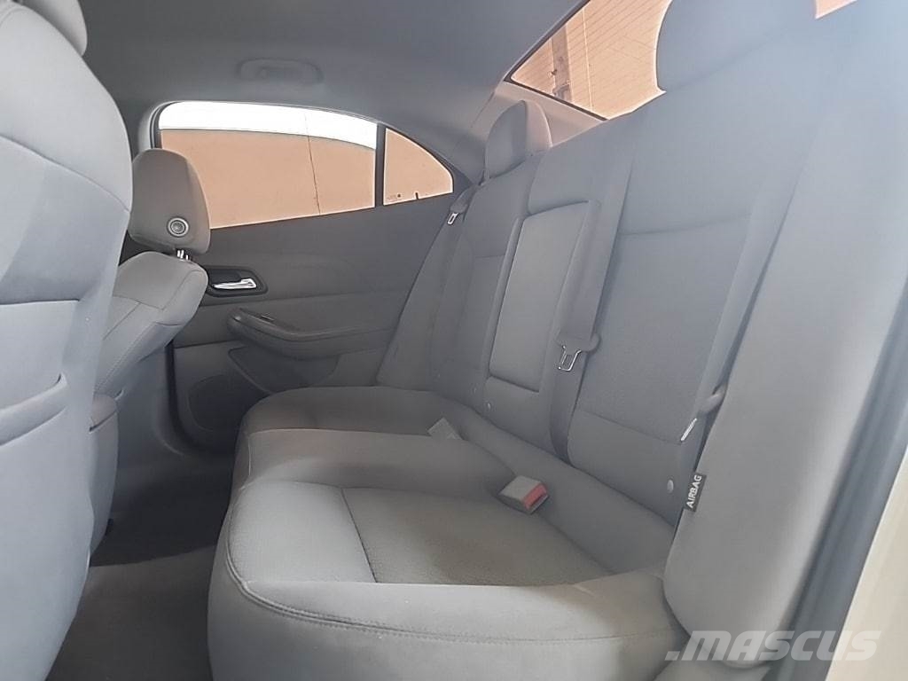 Chevrolet Malibu Avtomobili