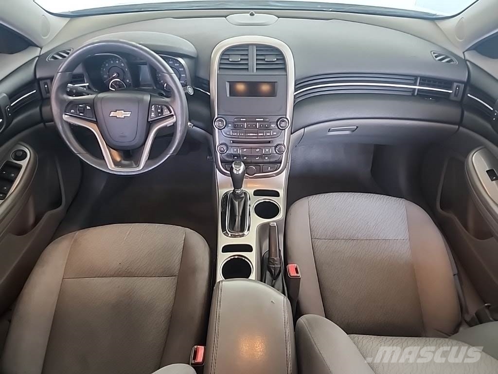Chevrolet Malibu Avtomobili