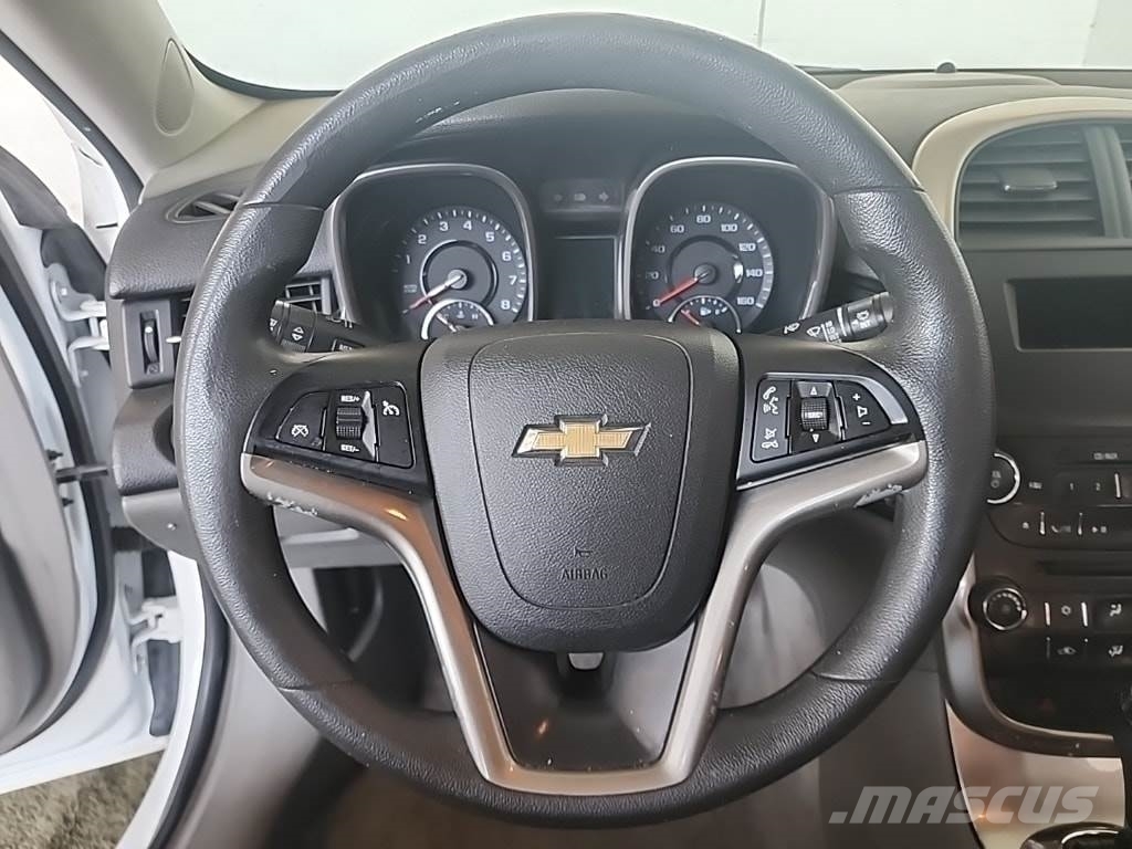 Chevrolet Malibu Avtomobili