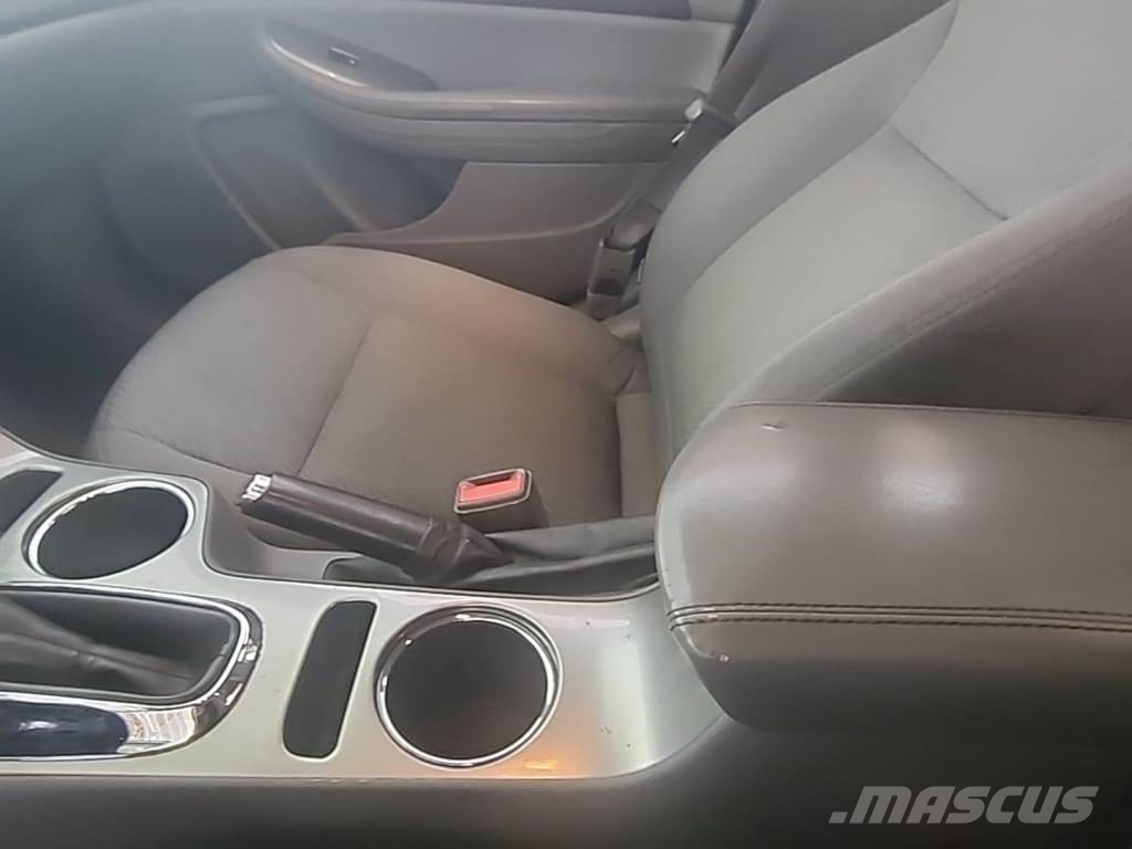 Chevrolet Malibu Avtomobili