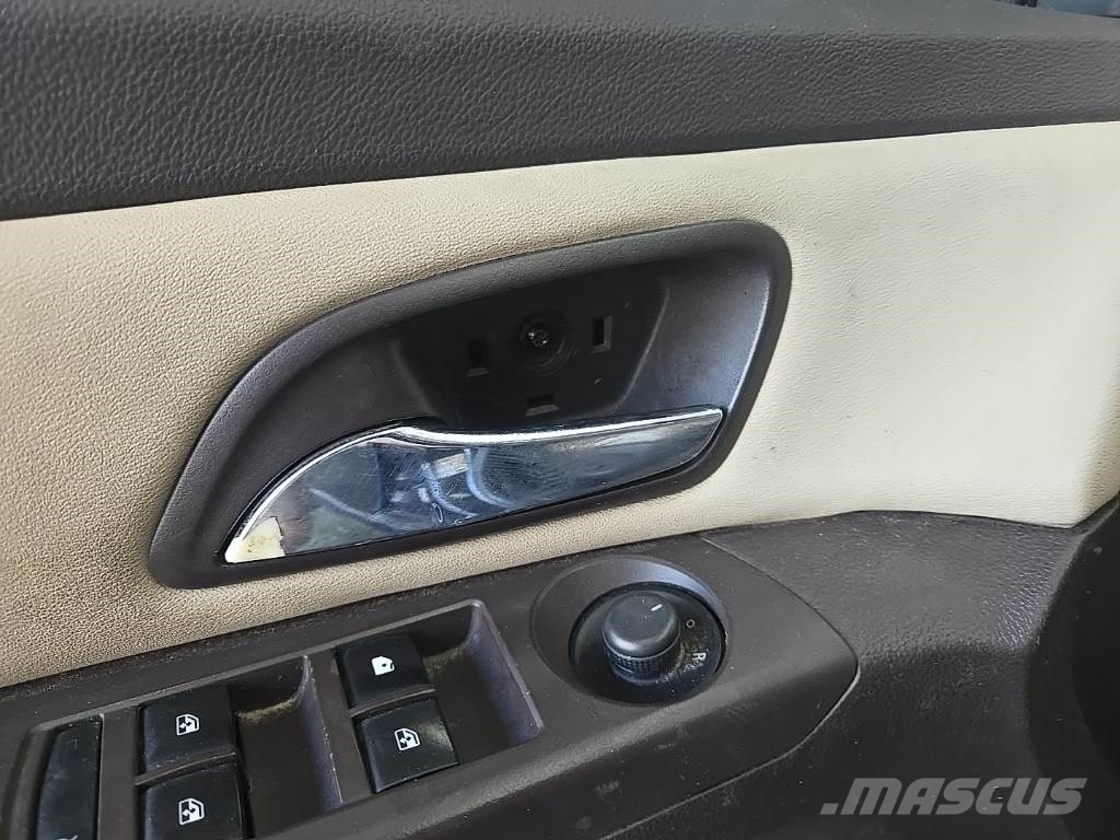 Chevrolet Cruze Lengvieji automobiliai
