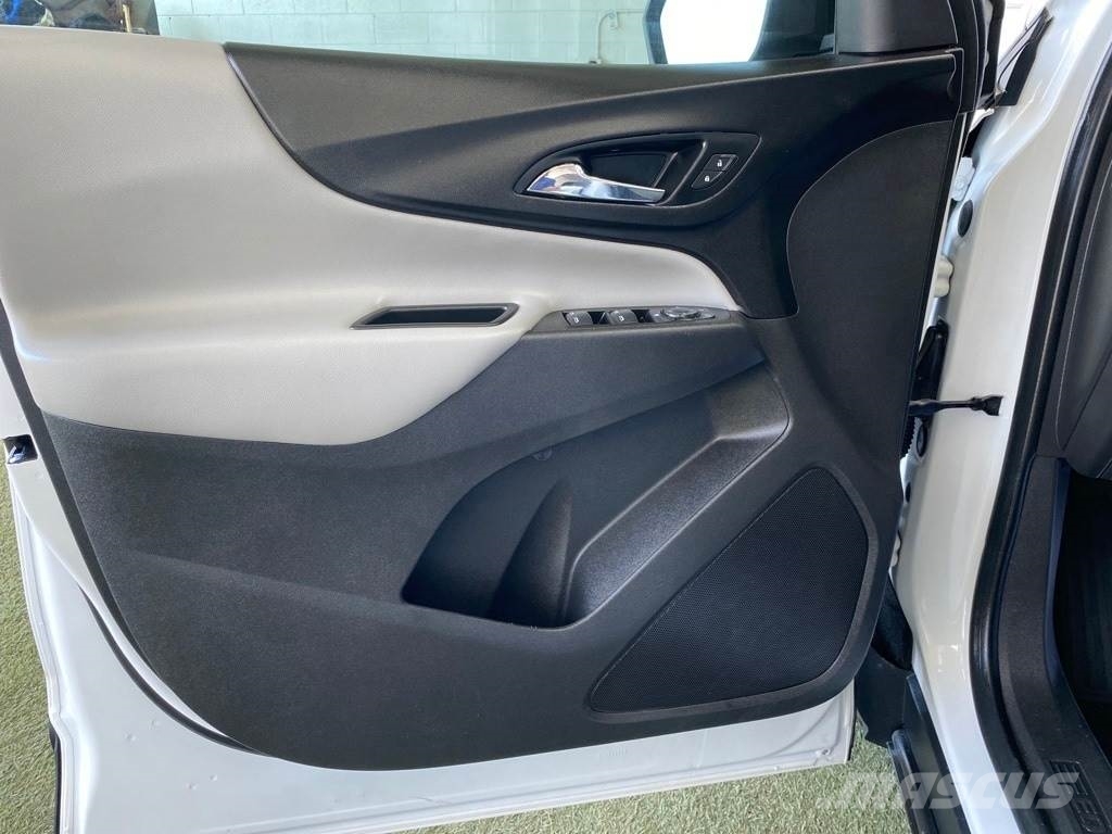 Chevrolet Equinox PKWs