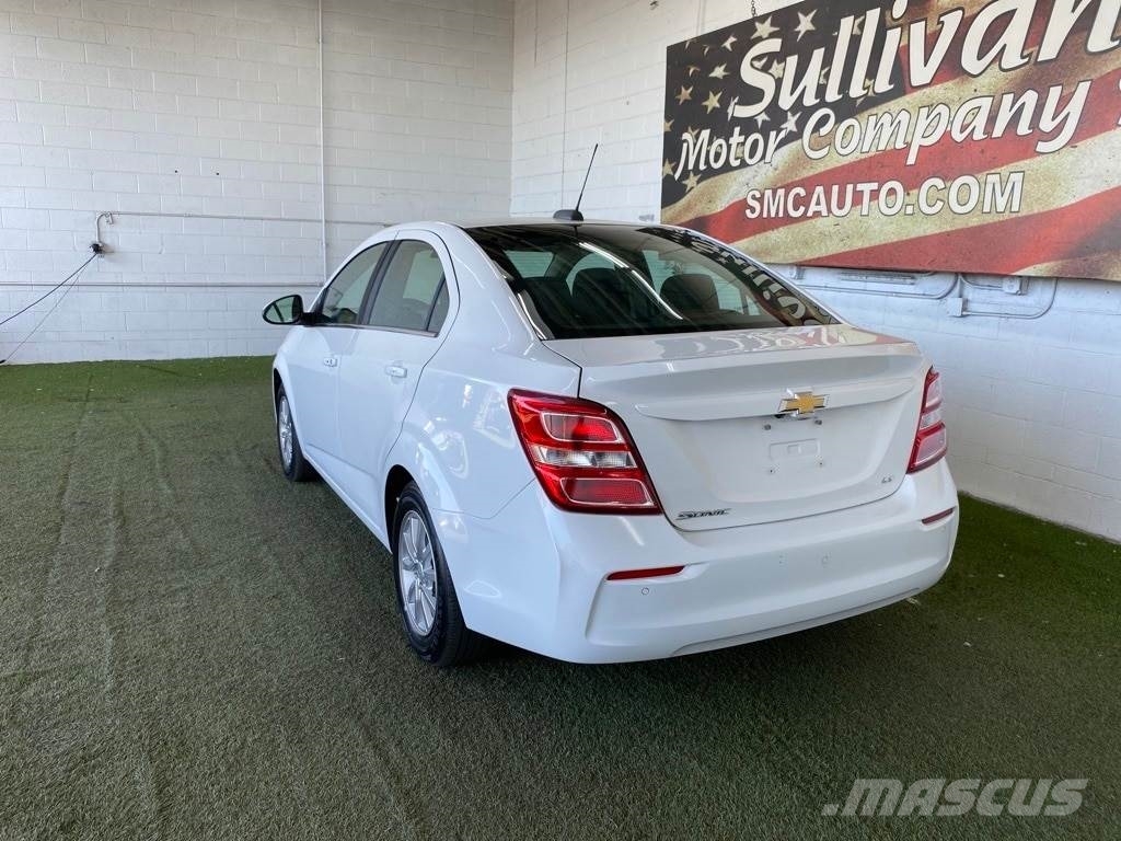 Chevrolet Sonic Легковые автомобили
