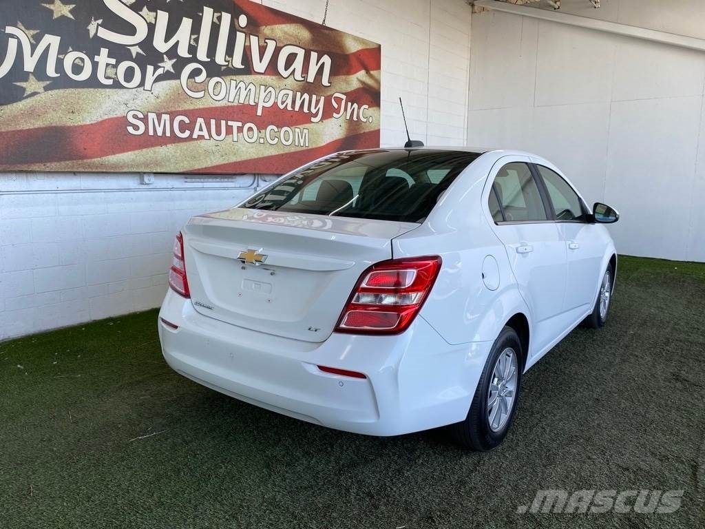 Chevrolet Sonic Легковые автомобили