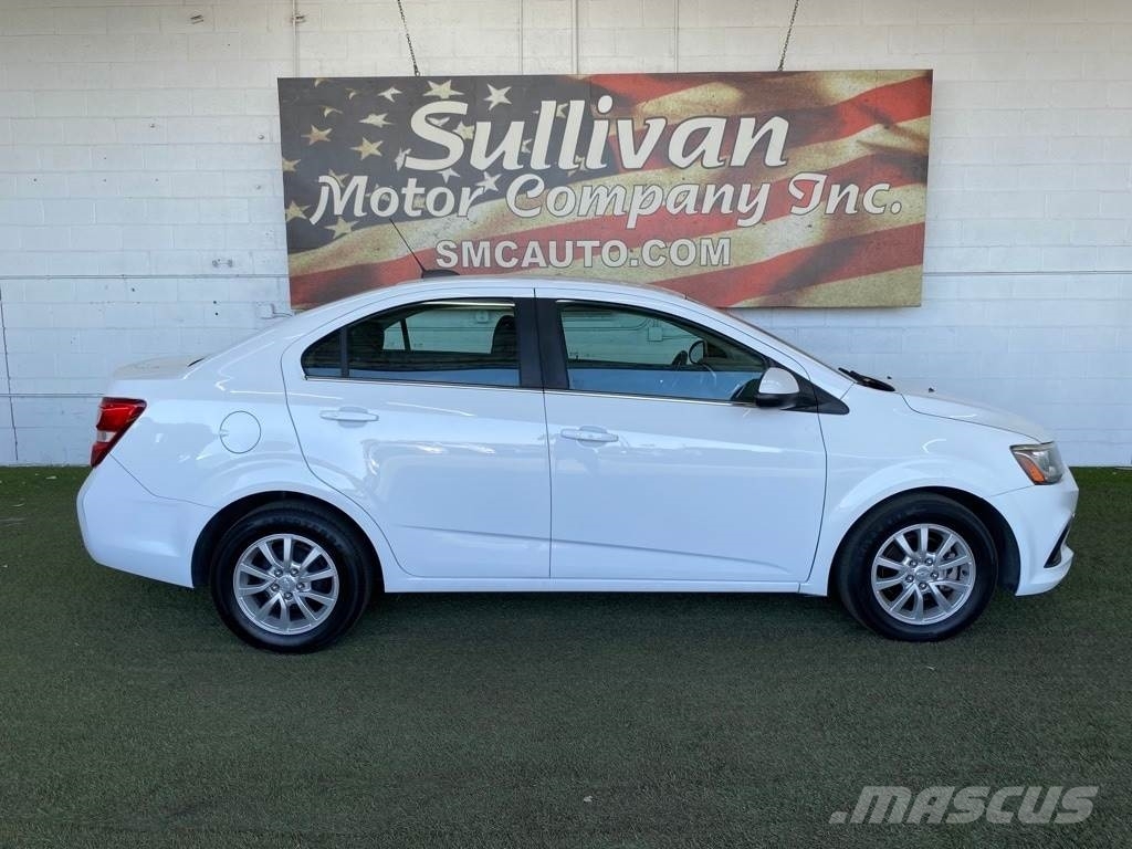 Chevrolet Sonic Легковые автомобили