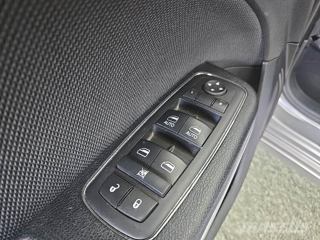 Dodge Charger Lengvieji automobiliai