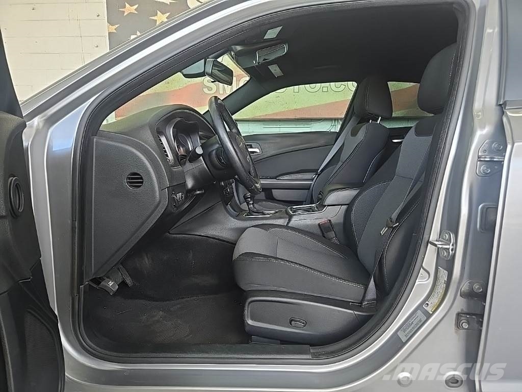 Dodge Charger Lengvieji automobiliai