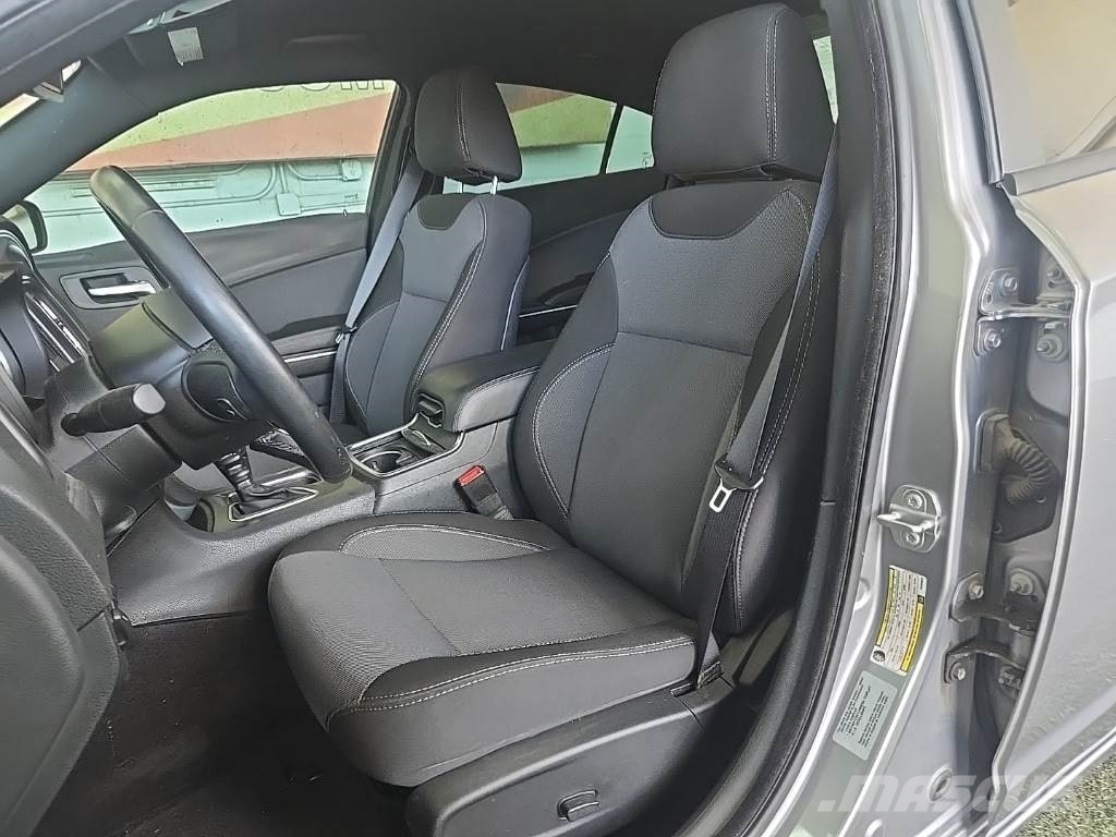 Dodge Charger Lengvieji automobiliai