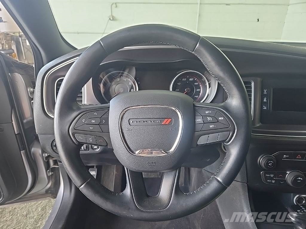 Dodge Charger Lengvieji automobiliai