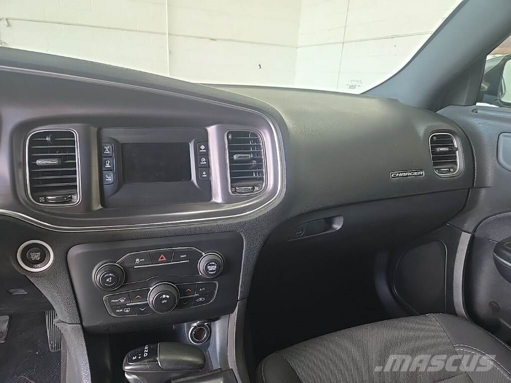 Dodge Charger Lengvieji automobiliai