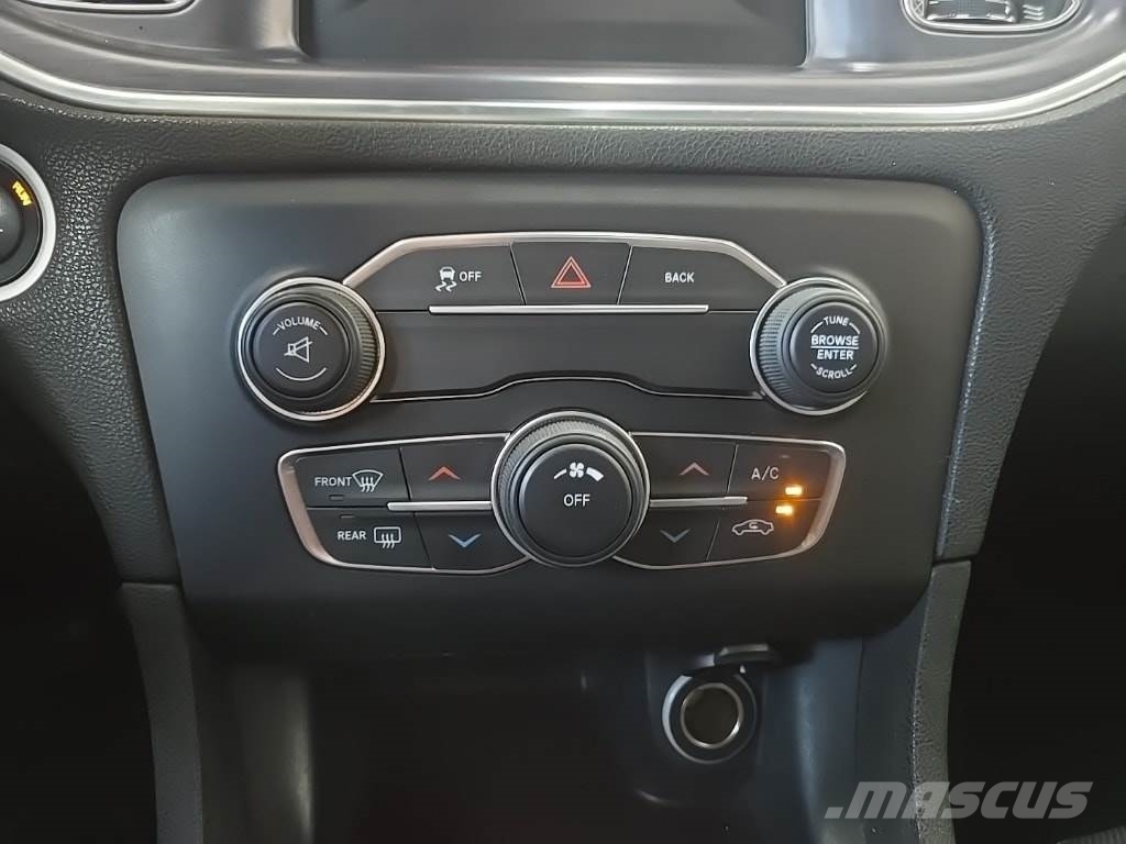 Dodge Charger Lengvieji automobiliai