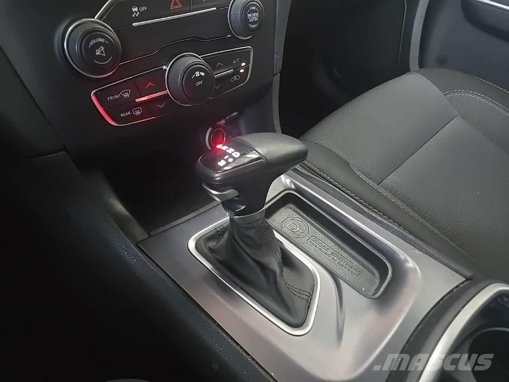 Dodge Charger Lengvieji automobiliai