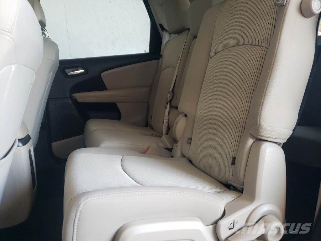 Dodge Journey Biler