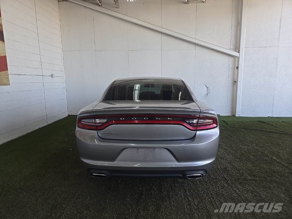 Dodge Charger Lengvieji automobiliai