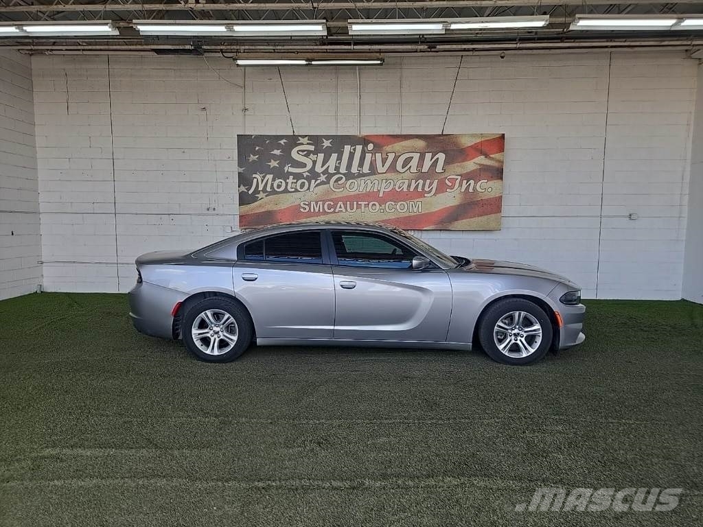 Dodge Charger Lengvieji automobiliai