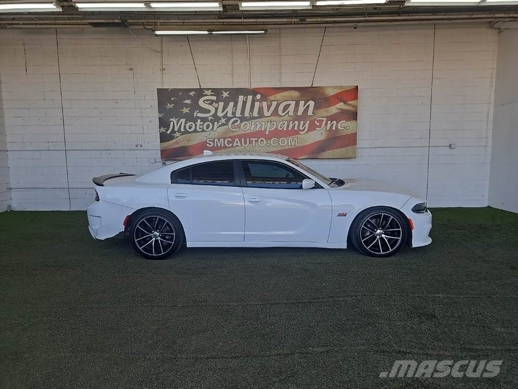 Dodge Charger PKWs