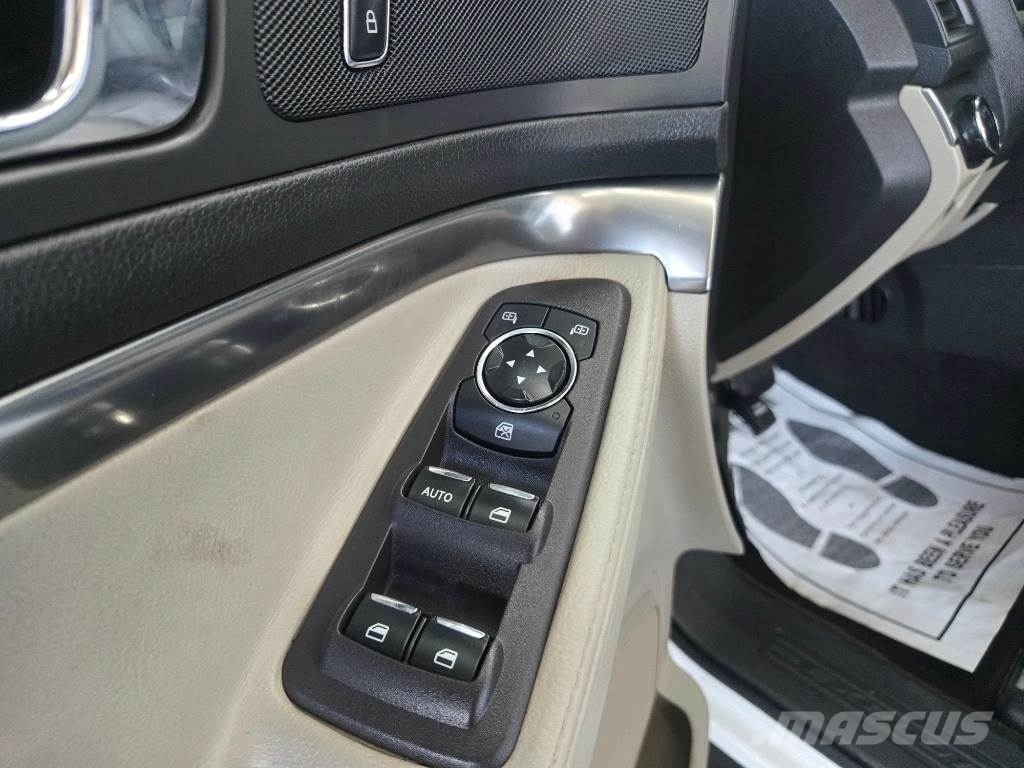 Ford Explorer Personbiler