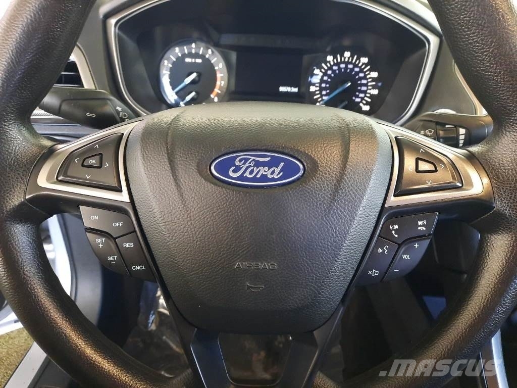 Ford Fusion 자동차