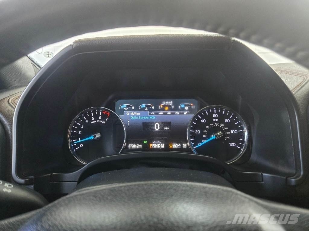 Ford Expedition Max Auto's