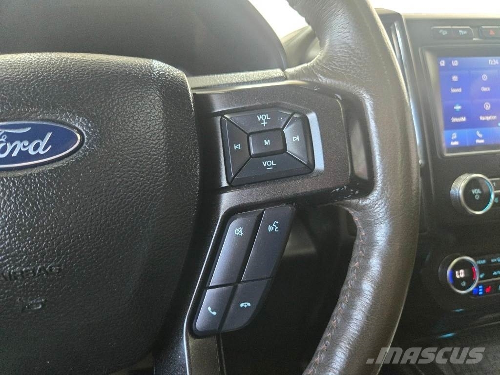 Ford Expedition Max Auto's